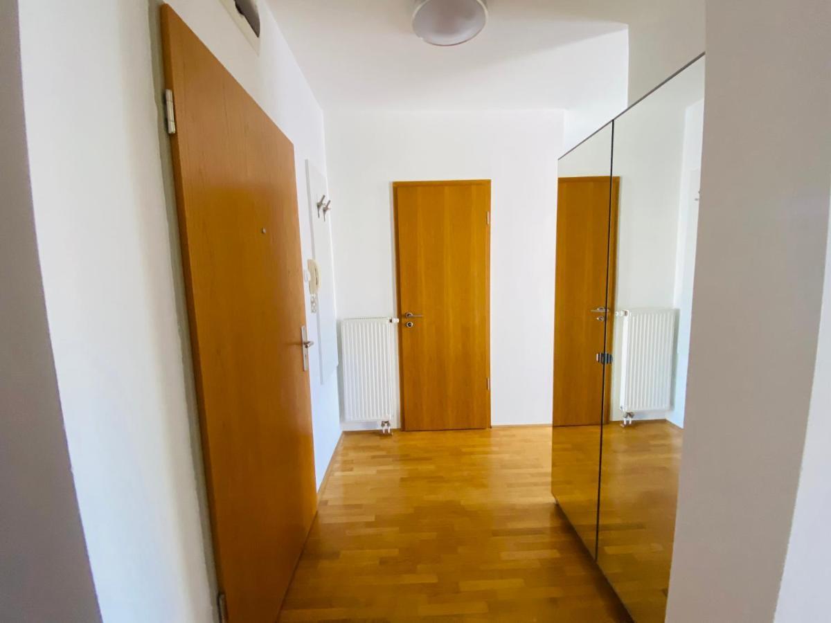 K13 A4.4 Budapest Exterior photo